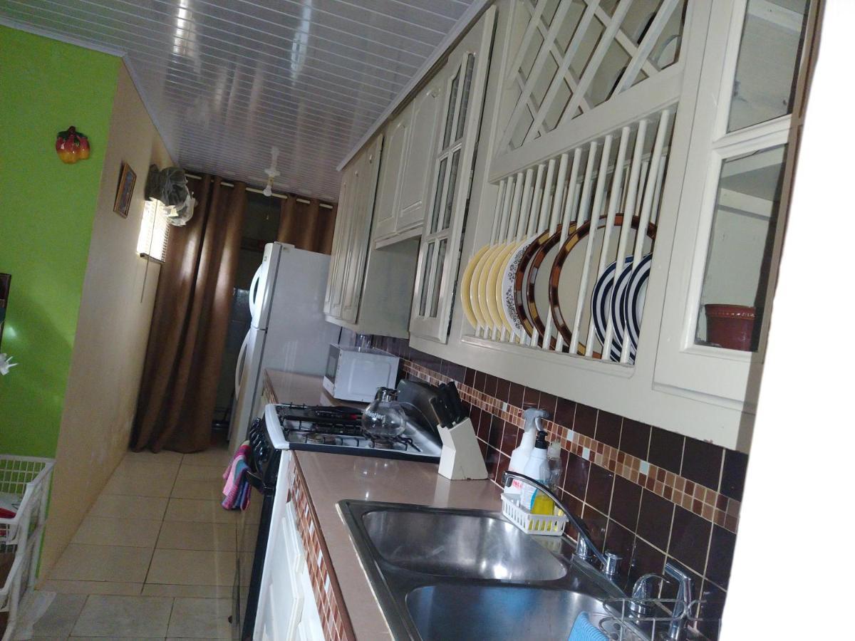 Gables Vacation Rentals With Private Gated Parking Onsite Knockpatrick ภายนอก รูปภาพ